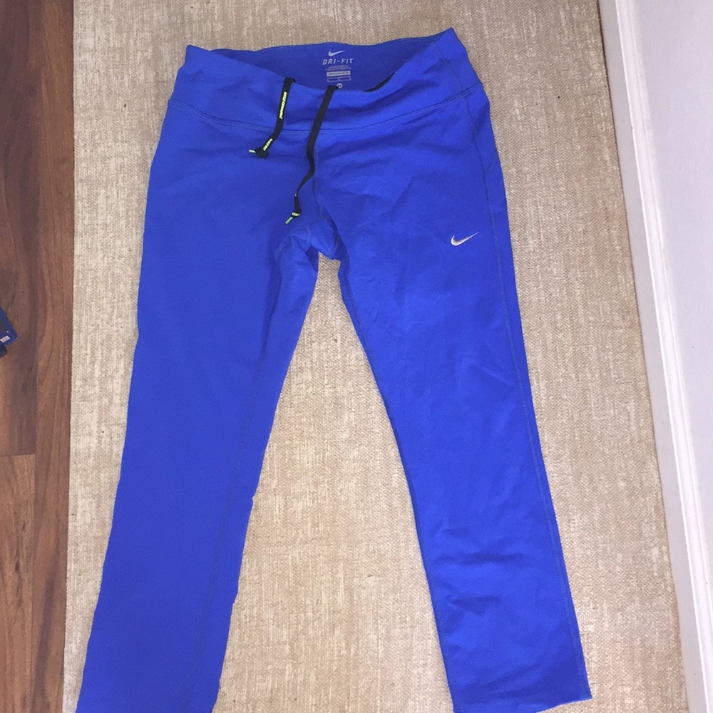 Nike dri fit cropped leggings